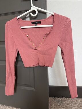 Love Tree Dusty Rose Ribbed Long-Sleeve Crop Top with Grommet V-Neck